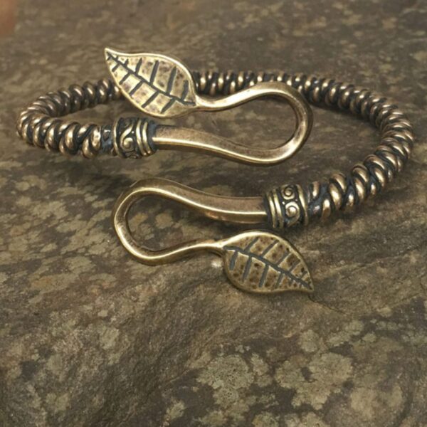 Ash Leaf Arm Ring